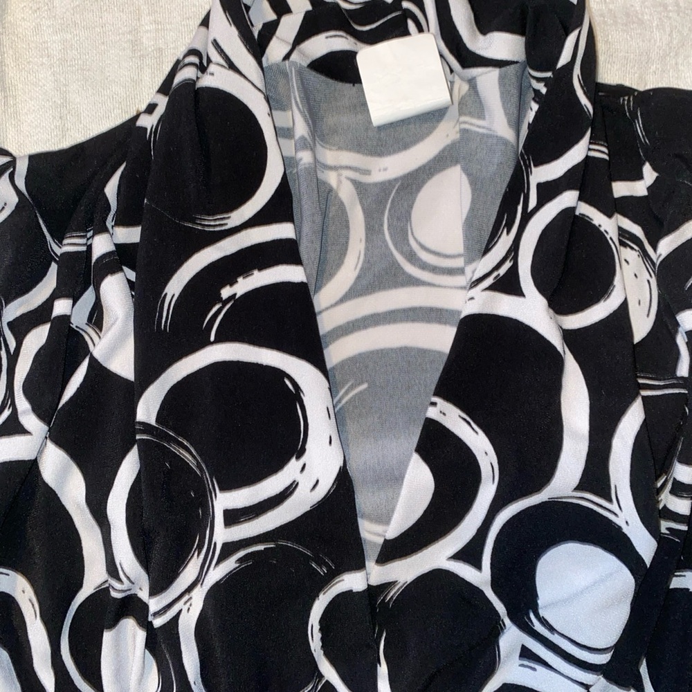 Wrapper Dress Size Large - Picture 2 of 5
